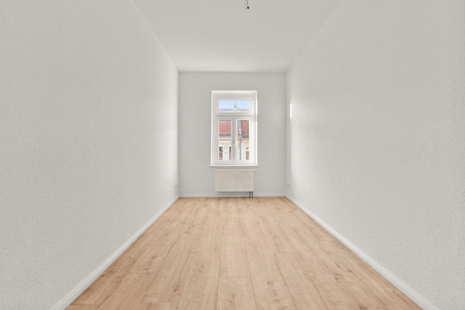 Prenájom bytu 4-izbový 84 m², Wurzner Straße 188, Leipzig, Sasko Prenájom bytu 4-izbový 84 m², Wurzner Straße 188, Leipzig, Sasko