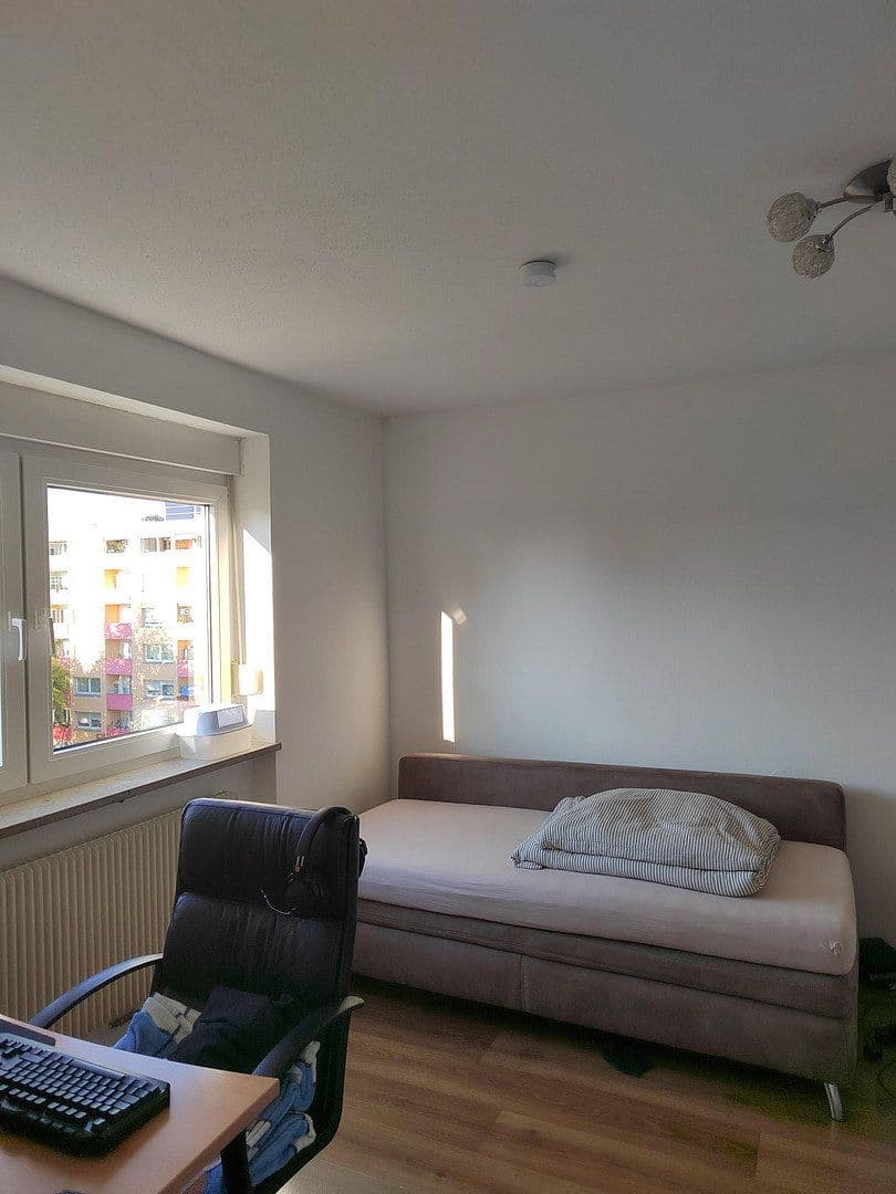 Prenájom bytu 4-izbový 85 m², Bodelschwinghstraße 55, Amberg, Bavorsko Prenájom bytu 4-izbový 85 m², Bodelschwinghstraße 55, Amberg, Bavorsko