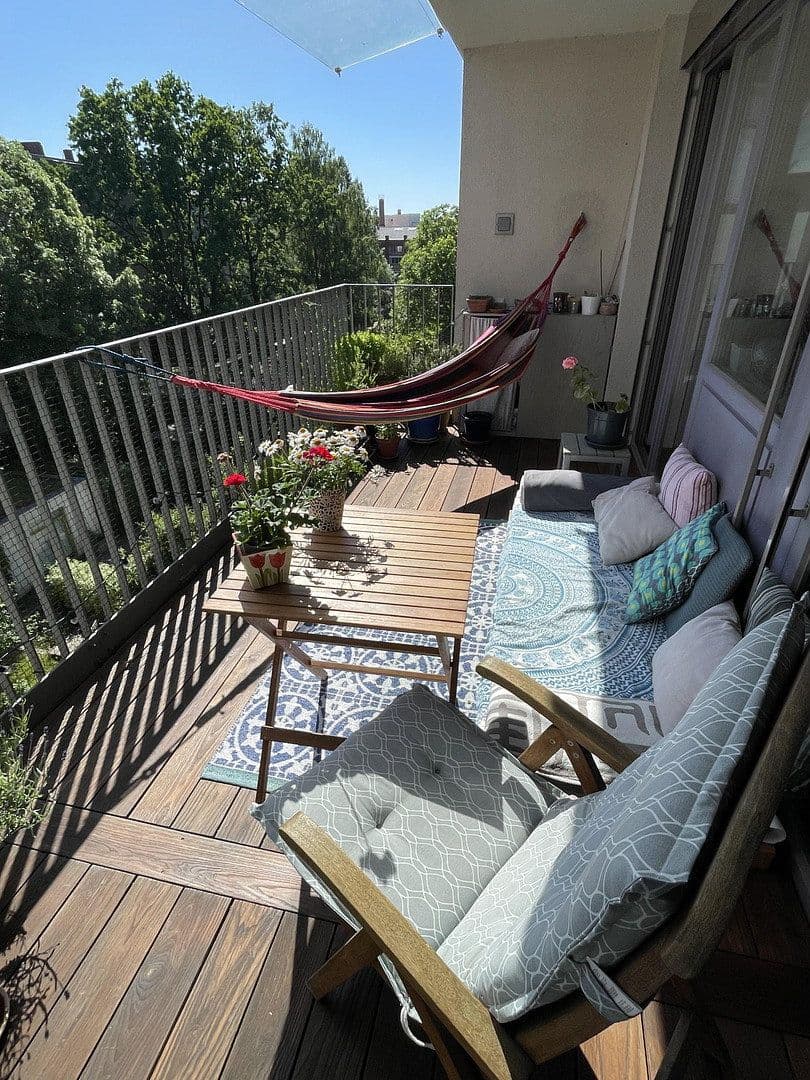 Prenájom bytu 4-izbový 120 m², Eschengraben 22, Berlin, Berlín Prenájom bytu 4-izbový 120 m², Eschengraben 22, Berlin, Berlín