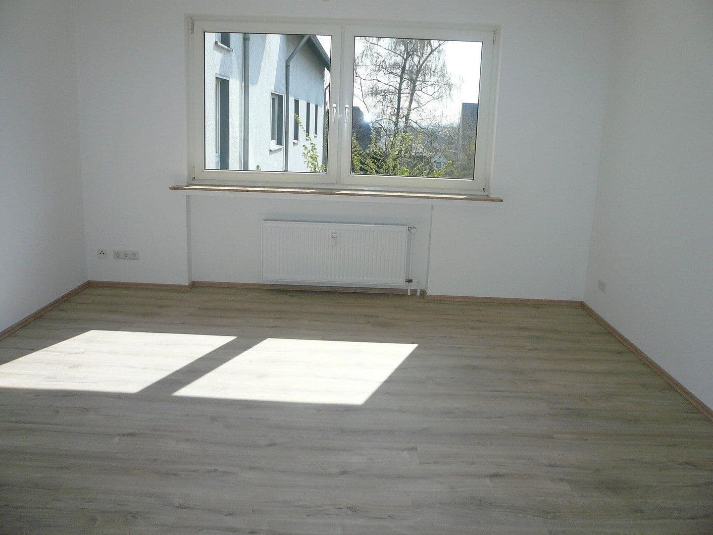 Prenájom bytu 1-izbový 40 m², Heiligenhaus, Severné Porýnie - Westfálsko Prenájom bytu 1-izbový 40 m², Heiligenhaus, Severné Porýnie - Westfálsko
