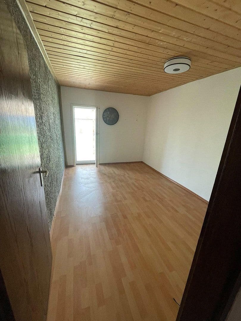 Prenájom domu 130 m², pozemok 560 m², Mettlach, Sársko Prenájom domu 130 m², pozemok 560 m², Mettlach, Sársko