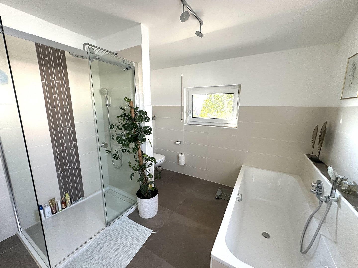 Predaj domu 150 m², pozemok 688 m², Obertaufkirchen, Bavorsko Predaj domu 150 m², pozemok 688 m², Obertaufkirchen, Bavorsko