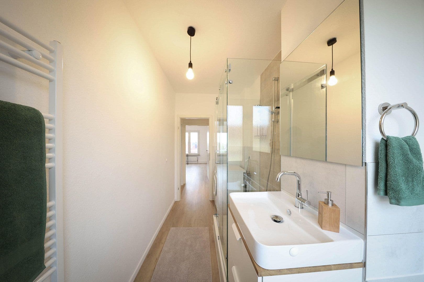 Predaj bytu 3-izbový 64 m², Am Wasserturm 2, Rötha, Sasko Predaj bytu 3-izbový 64 m², Am Wasserturm 2, Rötha, Sasko
