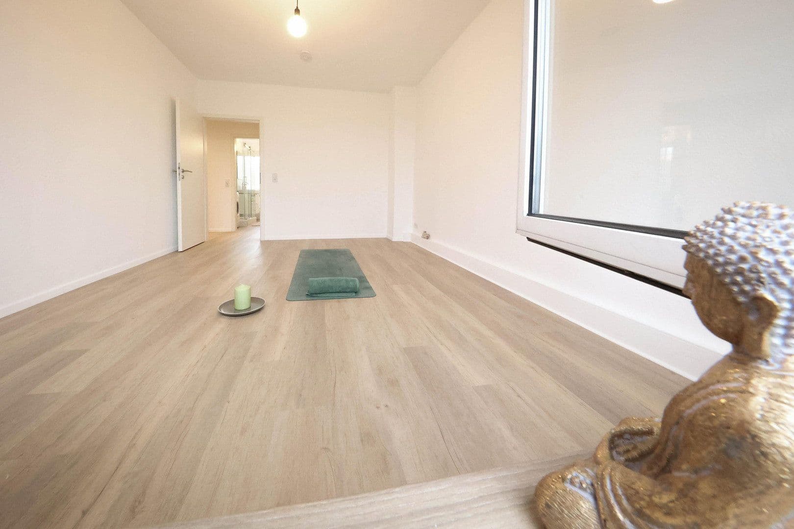 Predaj bytu 3-izbový 64 m², Am Wasserturm 2, Rötha, Sasko Predaj bytu 3-izbový 64 m², Am Wasserturm 2, Rötha, Sasko