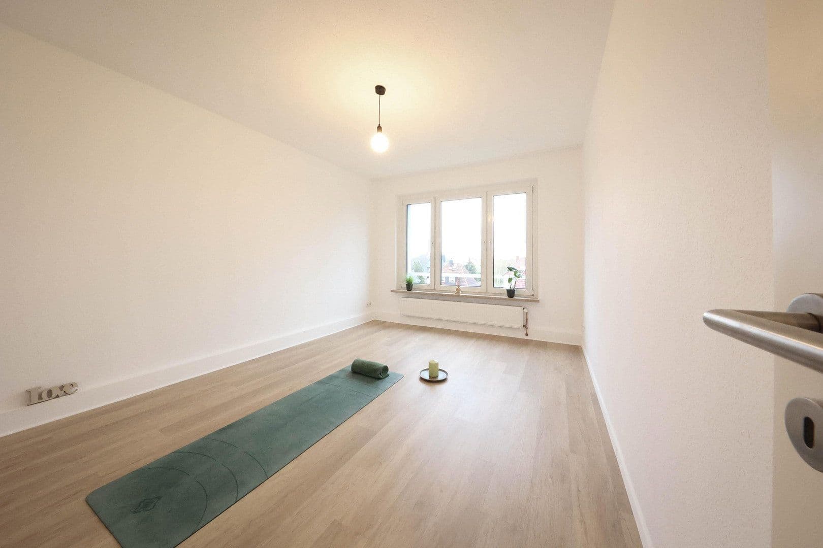 Predaj bytu 3-izbový 64 m², Am Wasserturm 2, Rötha, Sasko Predaj bytu 3-izbový 64 m², Am Wasserturm 2, Rötha, Sasko