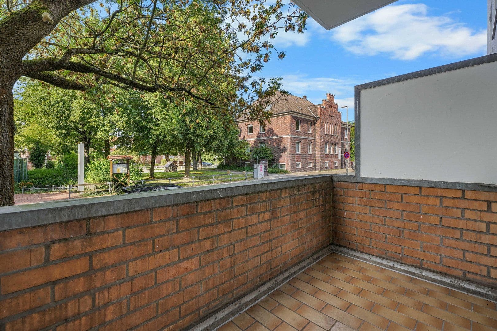 Prenájom bytu 2-izbový 39 m², Hannover, Dolné Sasko Prenájom bytu 2-izbový 39 m², Hannover, Dolné Sasko