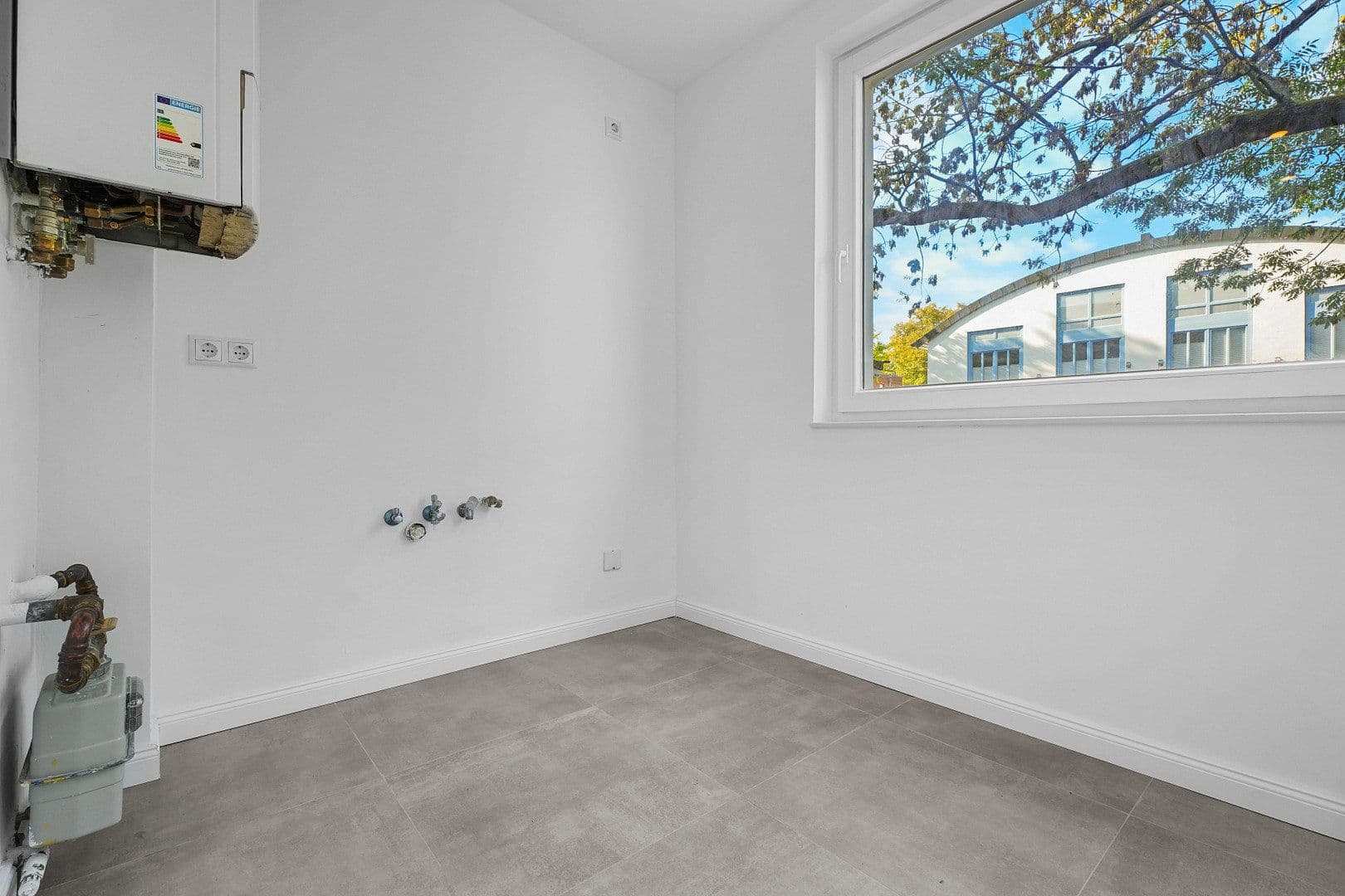 Prenájom bytu 2-izbový 39 m², Hannover, Dolné Sasko Prenájom bytu 2-izbový 39 m², Hannover, Dolné Sasko