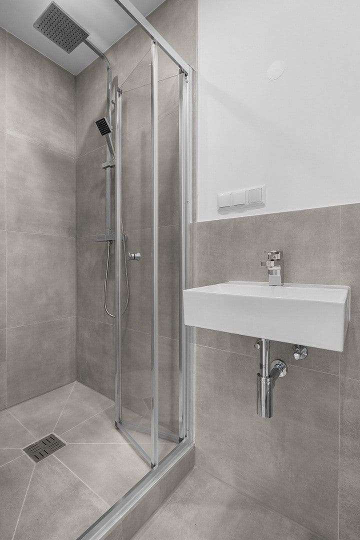 Prenájom bytu 2-izbový 39 m², Hannover, Dolné Sasko Prenájom bytu 2-izbový 39 m², Hannover, Dolné Sasko