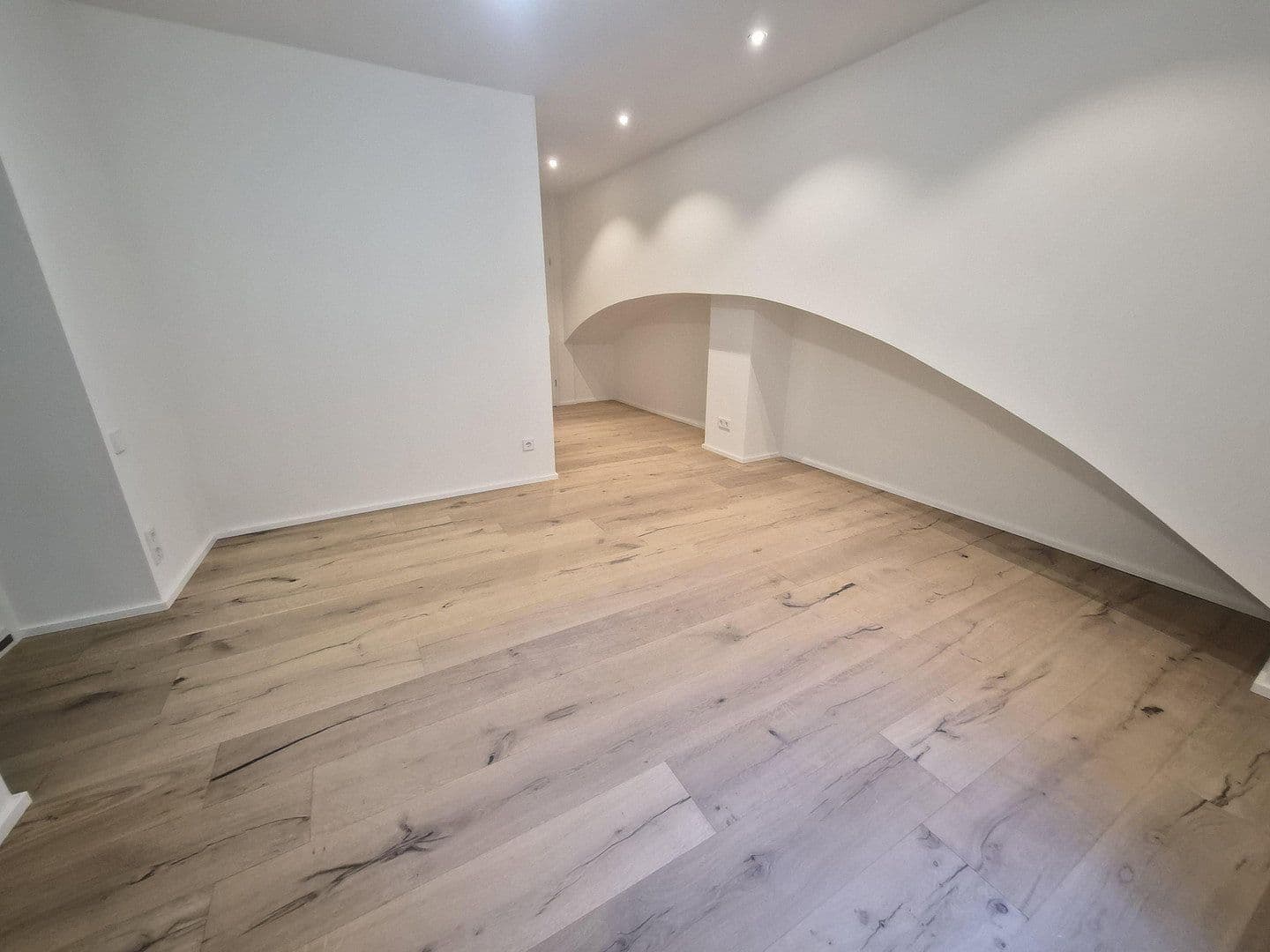 Predaj bytu 3-izbový 87 m², Lindau (Bodensee), Bavorsko Predaj bytu 3-izbový 87 m², Lindau (Bodensee), Bavorsko