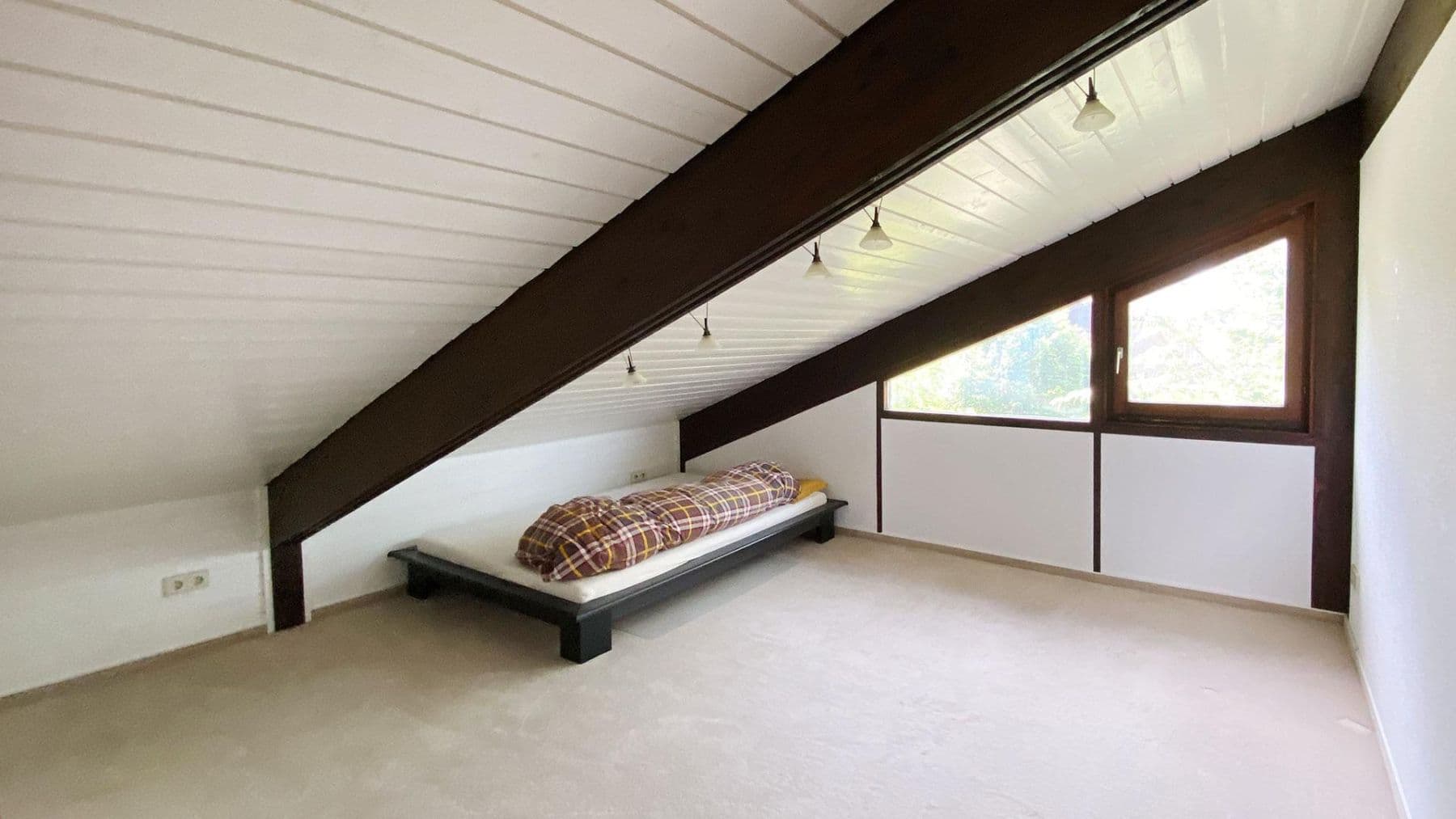 Predaj domu 156 m², pozemok 482 m², Holm, Šlezvicko-Holštajnsko Predaj domu 156 m², pozemok 482 m², Holm, Šlezvicko-Holštajnsko