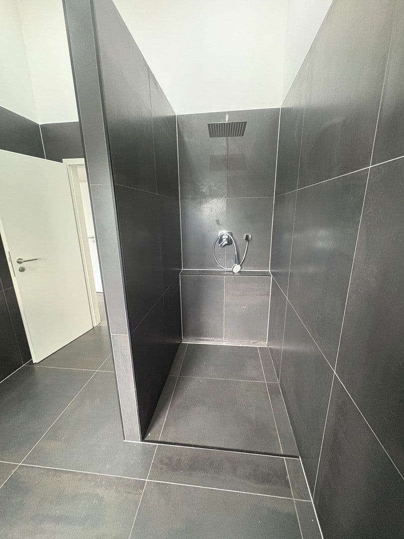 Predaj bytu 4-izbový 125 m², Sternenberg 46, Wuppertal, Severné Porýnie - Westfálsko Predaj bytu 4-izbový 125 m², Sternenberg 46, Wuppertal, Severné Porýnie - Westfálsko