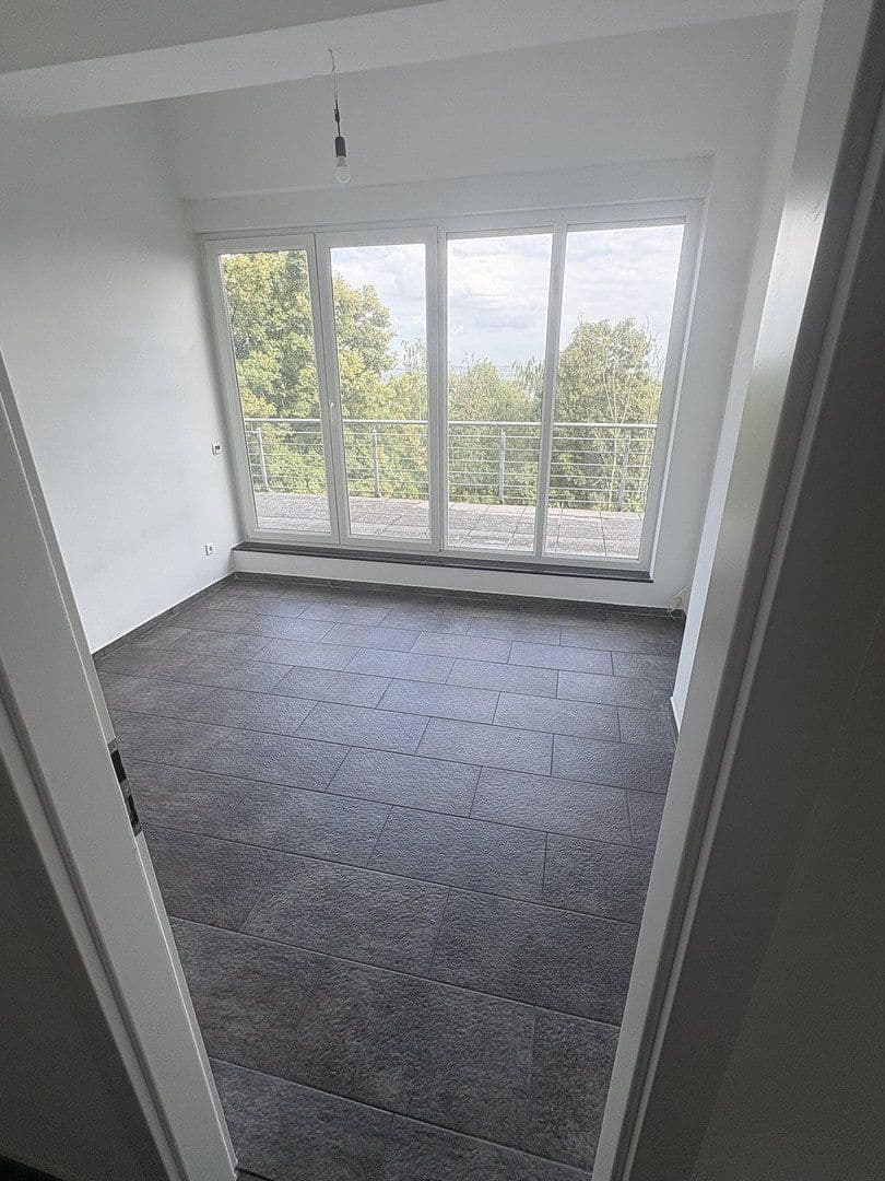Predaj bytu 4-izbový 125 m², Sternenberg 46, Wuppertal, Severné Porýnie - Westfálsko Predaj bytu 4-izbový 125 m², Sternenberg 46, Wuppertal, Severné Porýnie - Westfálsko