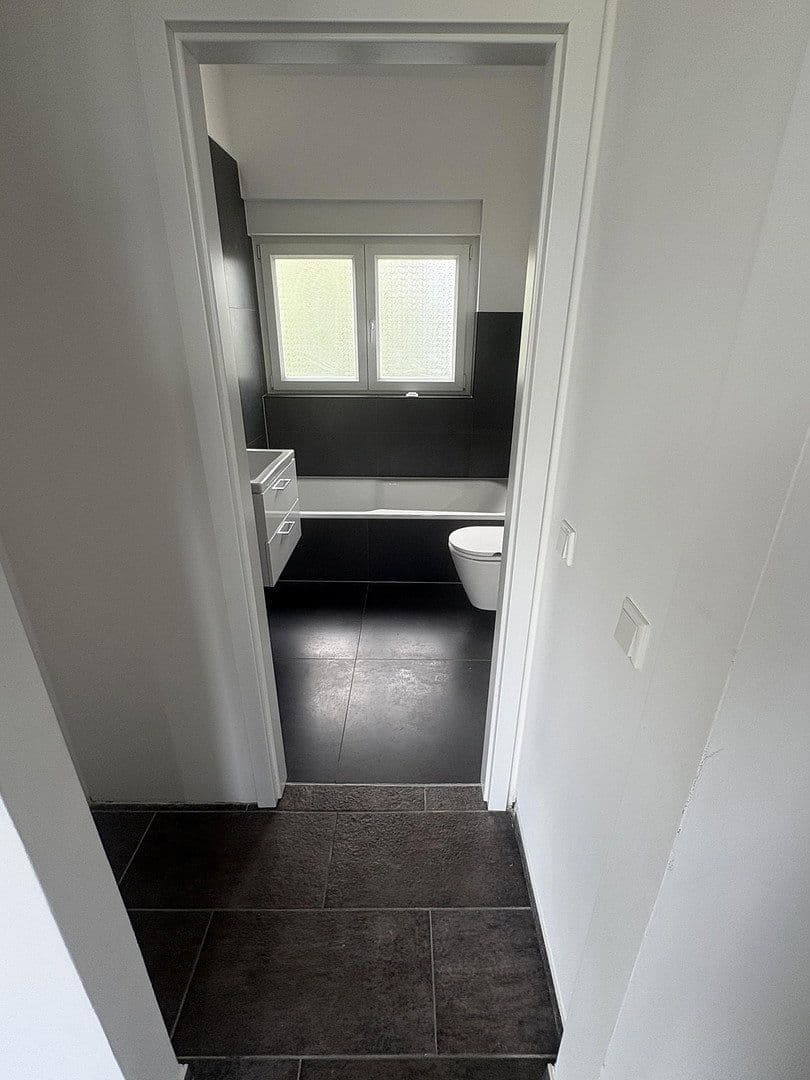 Predaj bytu 4-izbový 125 m², Sternenberg 46, Wuppertal, Severné Porýnie - Westfálsko Predaj bytu 4-izbový 125 m², Sternenberg 46, Wuppertal, Severné Porýnie - Westfálsko