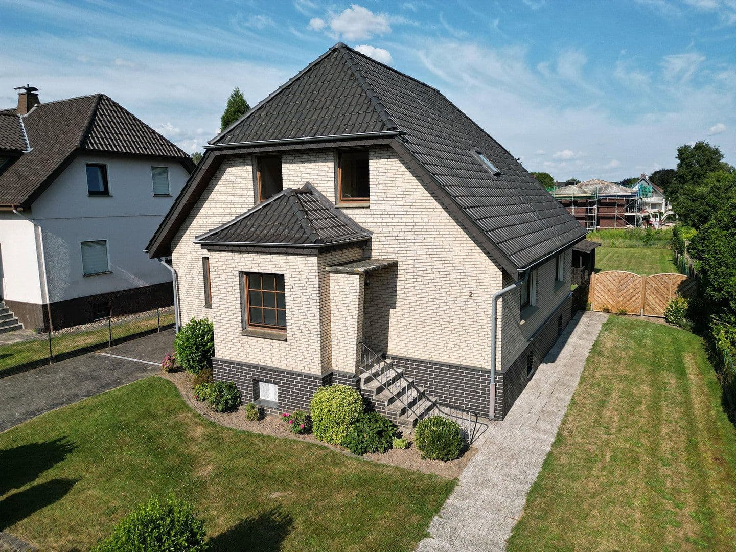 Predaj domu 157 m², pozemok 1.074 m², Löhne, Severné Porýnie - Westfálsko Predaj domu 157 m², pozemok 1.074 m², Löhne, Severné Porýnie - Westfálsko