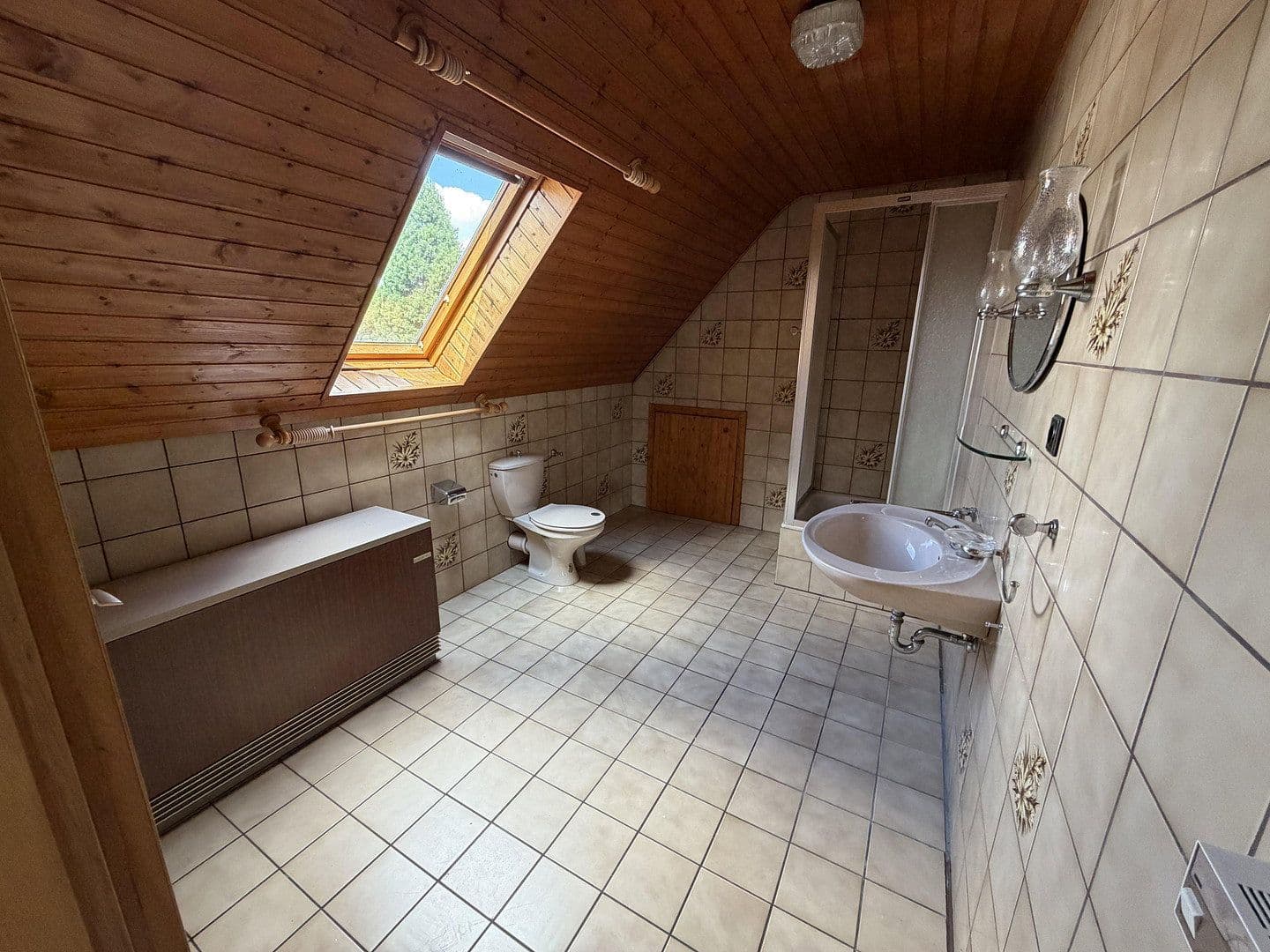 Predaj domu 157 m², pozemok 1.074 m², Löhne, Severné Porýnie - Westfálsko Predaj domu 157 m², pozemok 1.074 m², Löhne, Severné Porýnie - Westfálsko