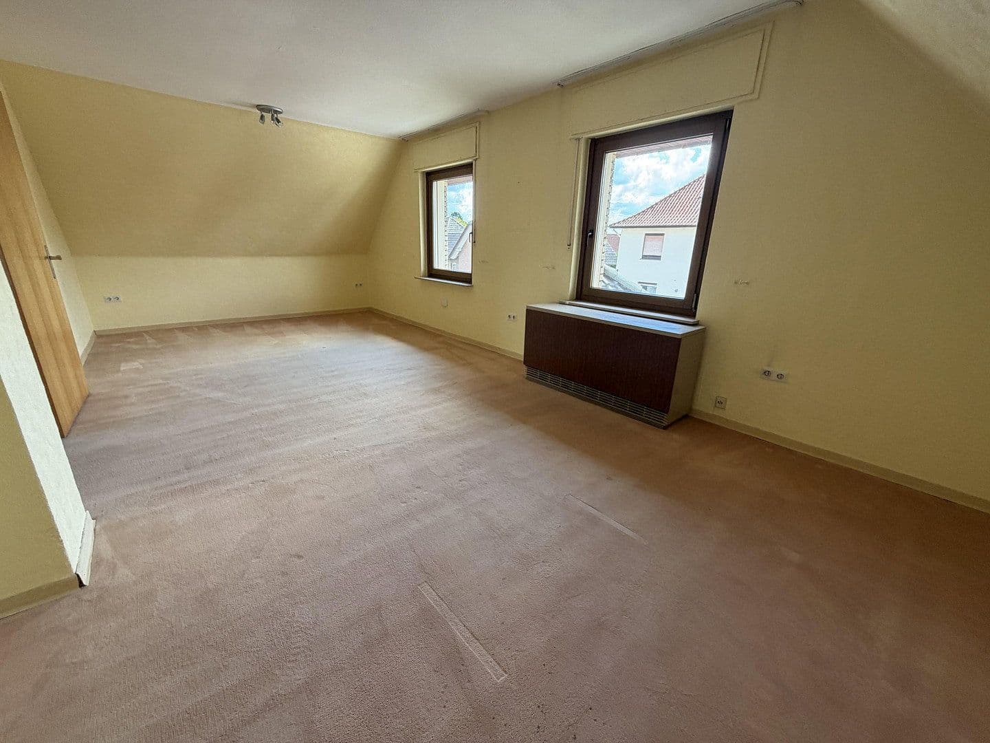 Predaj domu 157 m², pozemok 1.074 m², Löhne, Severné Porýnie - Westfálsko Predaj domu 157 m², pozemok 1.074 m², Löhne, Severné Porýnie - Westfálsko
