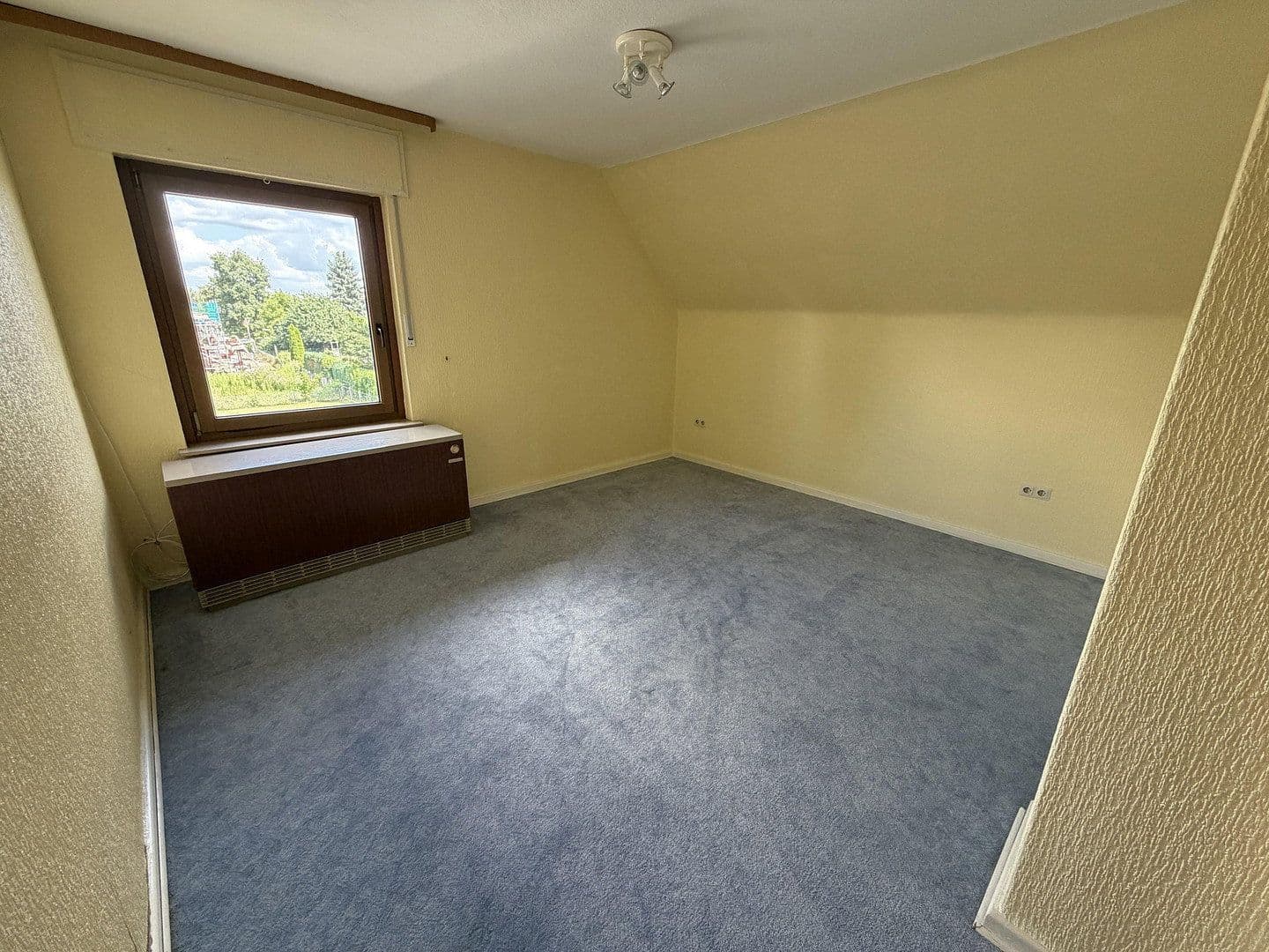 Predaj domu 157 m², pozemok 1.074 m², Löhne, Severné Porýnie - Westfálsko Predaj domu 157 m², pozemok 1.074 m², Löhne, Severné Porýnie - Westfálsko