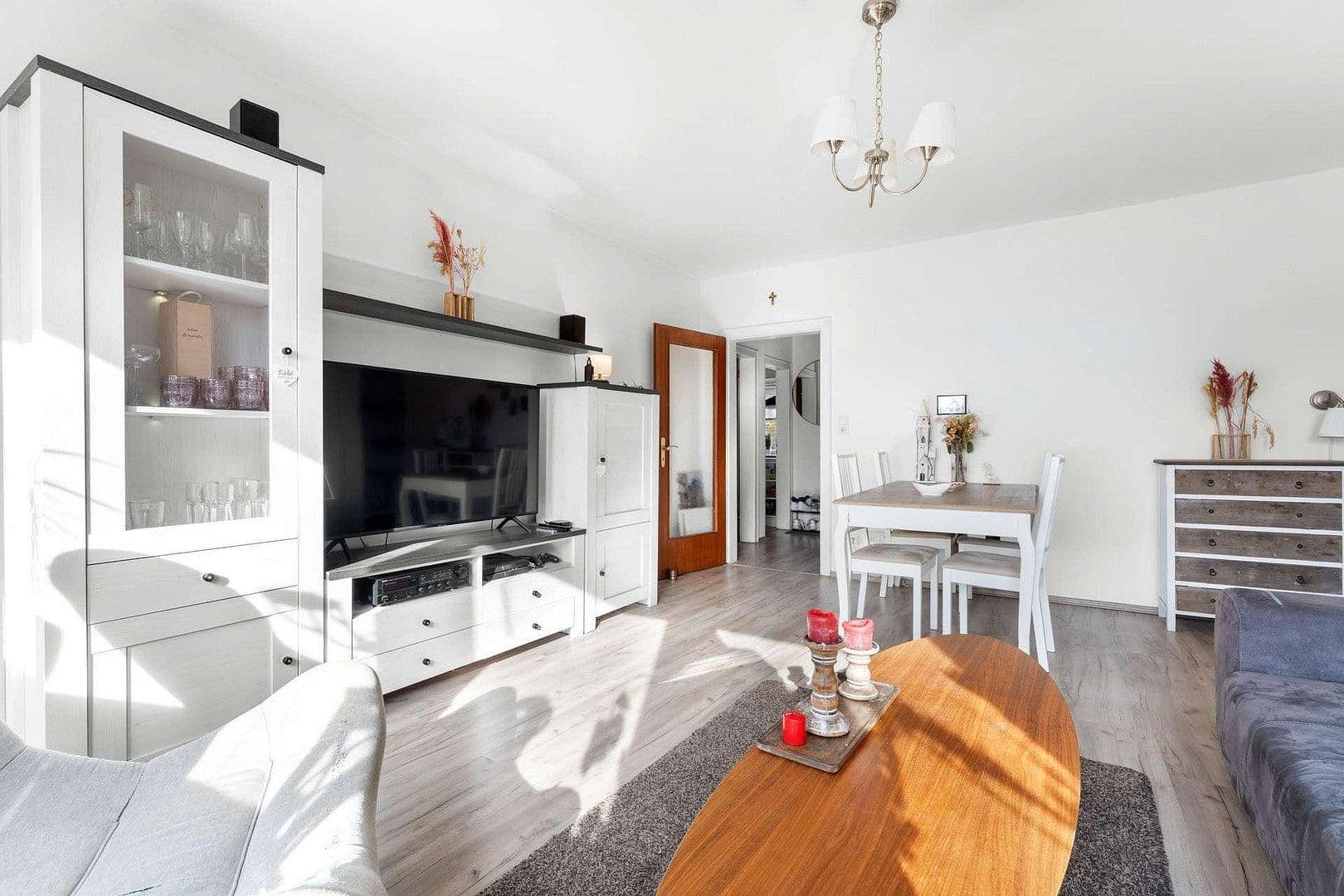 Prenájom bytu 2-izbový 57 m², Bremen, Brémy Prenájom bytu 2-izbový 57 m², Bremen, Brémy