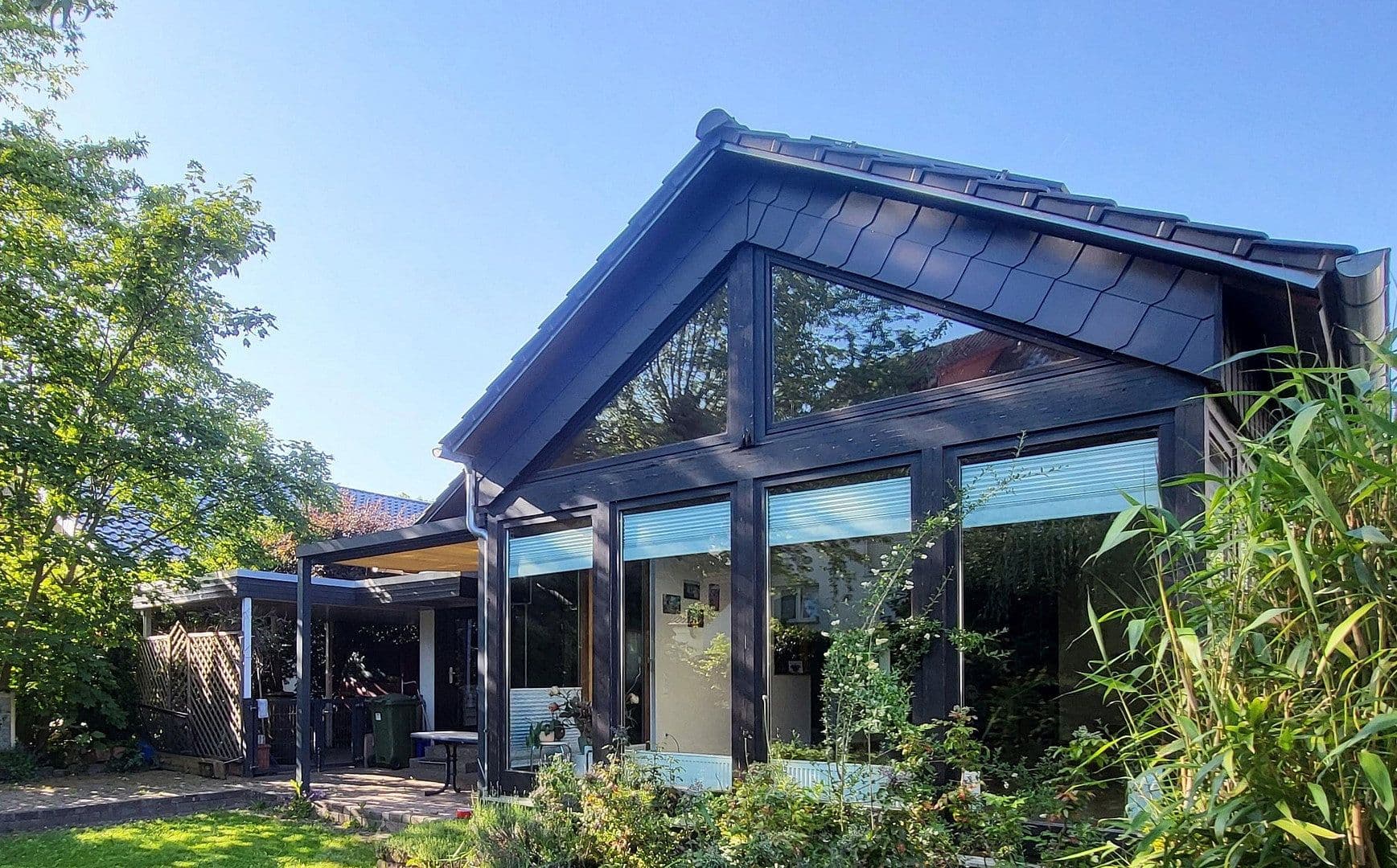 Predaj domu 175 m², pozemok 640 m², Sandhausen, Bádensko-Wurttembersko Predaj domu 175 m², pozemok 640 m², Sandhausen, Bádensko-Wurttembersko