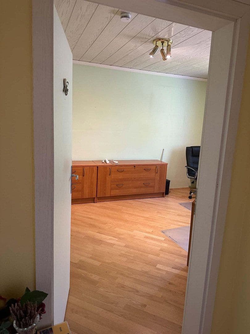 Prenájom domu 190 m², pozemok 1.300 m², Berlin, Berlín Prenájom domu 190 m², pozemok 1.300 m², Berlin, Berlín