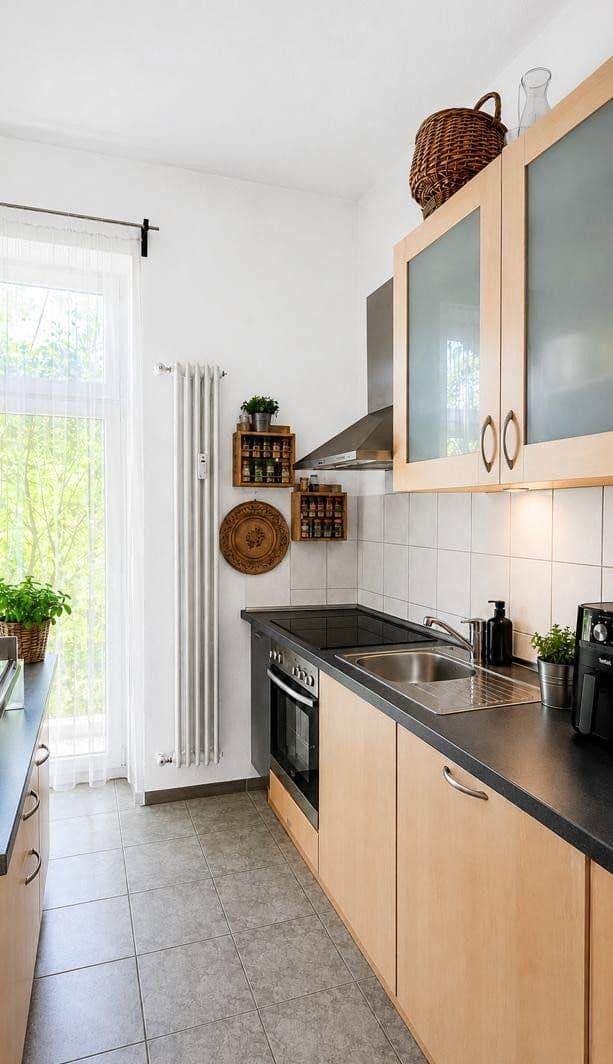 Prenájom bytu 3-izbový 110 m², Saarbrücken, Sársko Prenájom bytu 3-izbový 110 m², Saarbrücken, Sársko