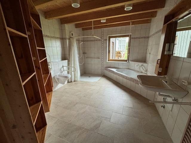 Predaj domu 262 m², pozemok 992 m², Illmensee, Bádensko-Wurttembersko Predaj domu 262 m², pozemok 992 m², Illmensee, Bádensko-Wurttembersko