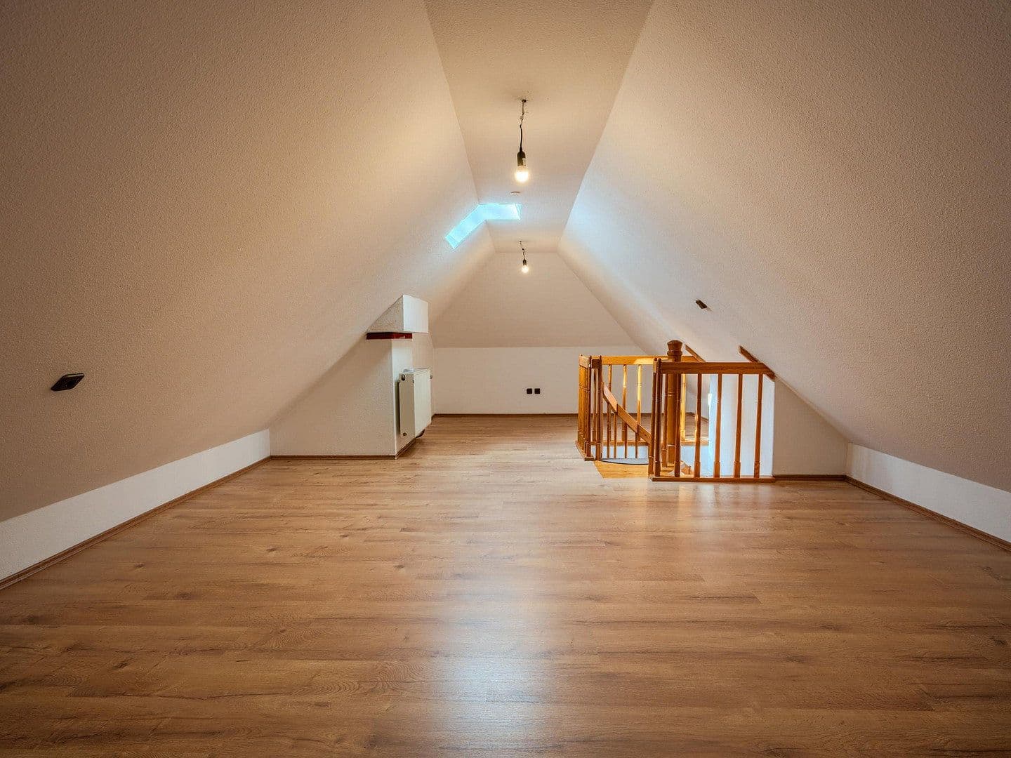 Prenájom bytu 3-izbový 120 m², Fürth, Bavorsko Prenájom bytu 3-izbový 120 m², Fürth, Bavorsko