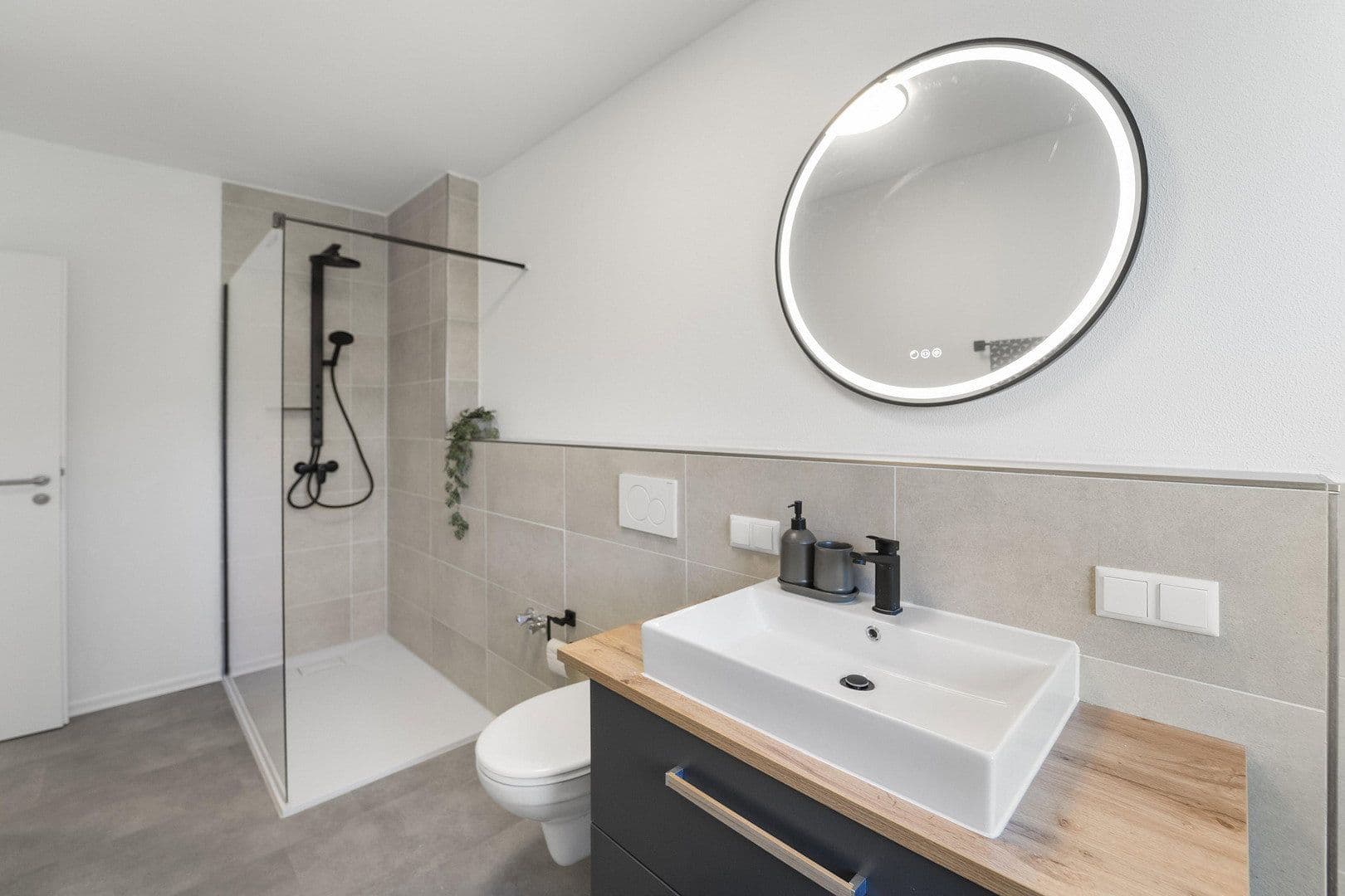 Predaj domu 127 m², pozemok 211 m², Bochum, Severné Porýnie - Westfálsko Predaj domu 127 m², pozemok 211 m², Bochum, Severné Porýnie - Westfálsko