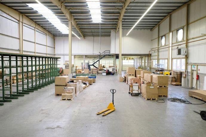 Prenájom nebytového priestoru 5.389 m², Rednitzhembach, Bavorsko Prenájom nebytového priestoru 5.389 m², Rednitzhembach, Bavorsko