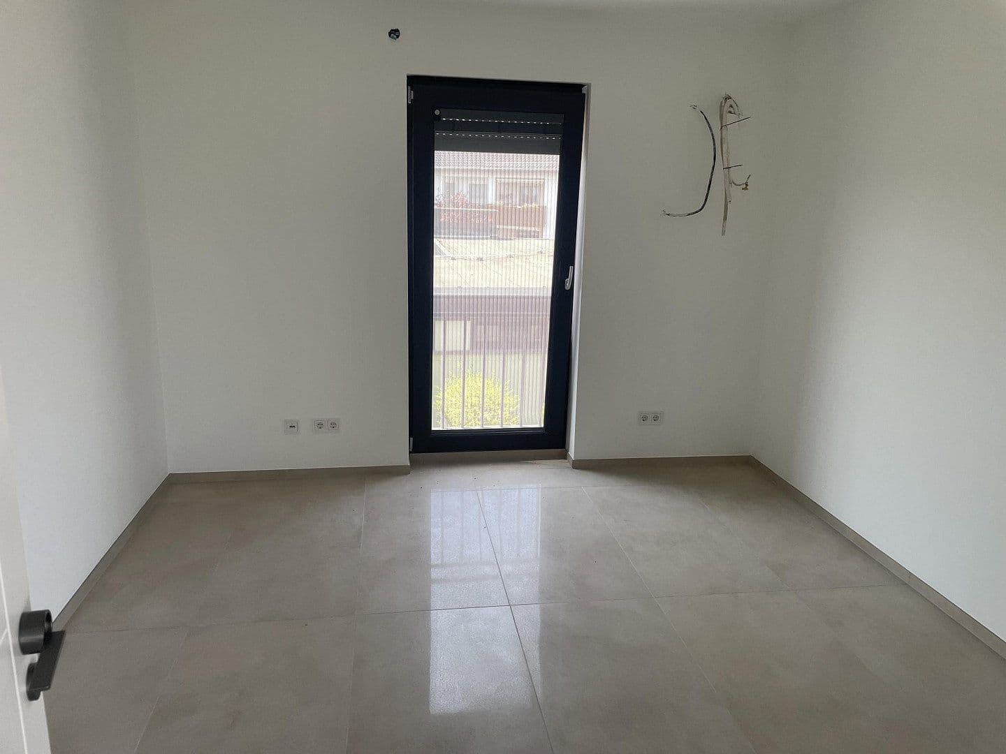 Prenájom bytu 3-izbový 97 m², Rüsselsheim am Main, Hesensko Prenájom bytu 3-izbový 97 m², Rüsselsheim am Main, Hesensko