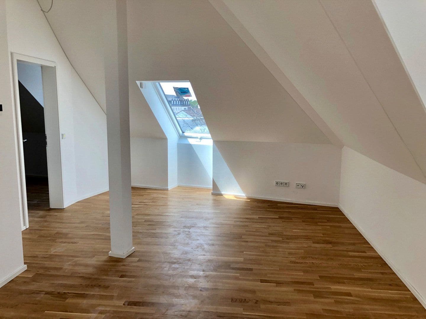Prenájom bytu 2-izbový 69 m², Seeheim-Jugenheim, Hesensko Prenájom bytu 2-izbový 69 m², Seeheim-Jugenheim, Hesensko