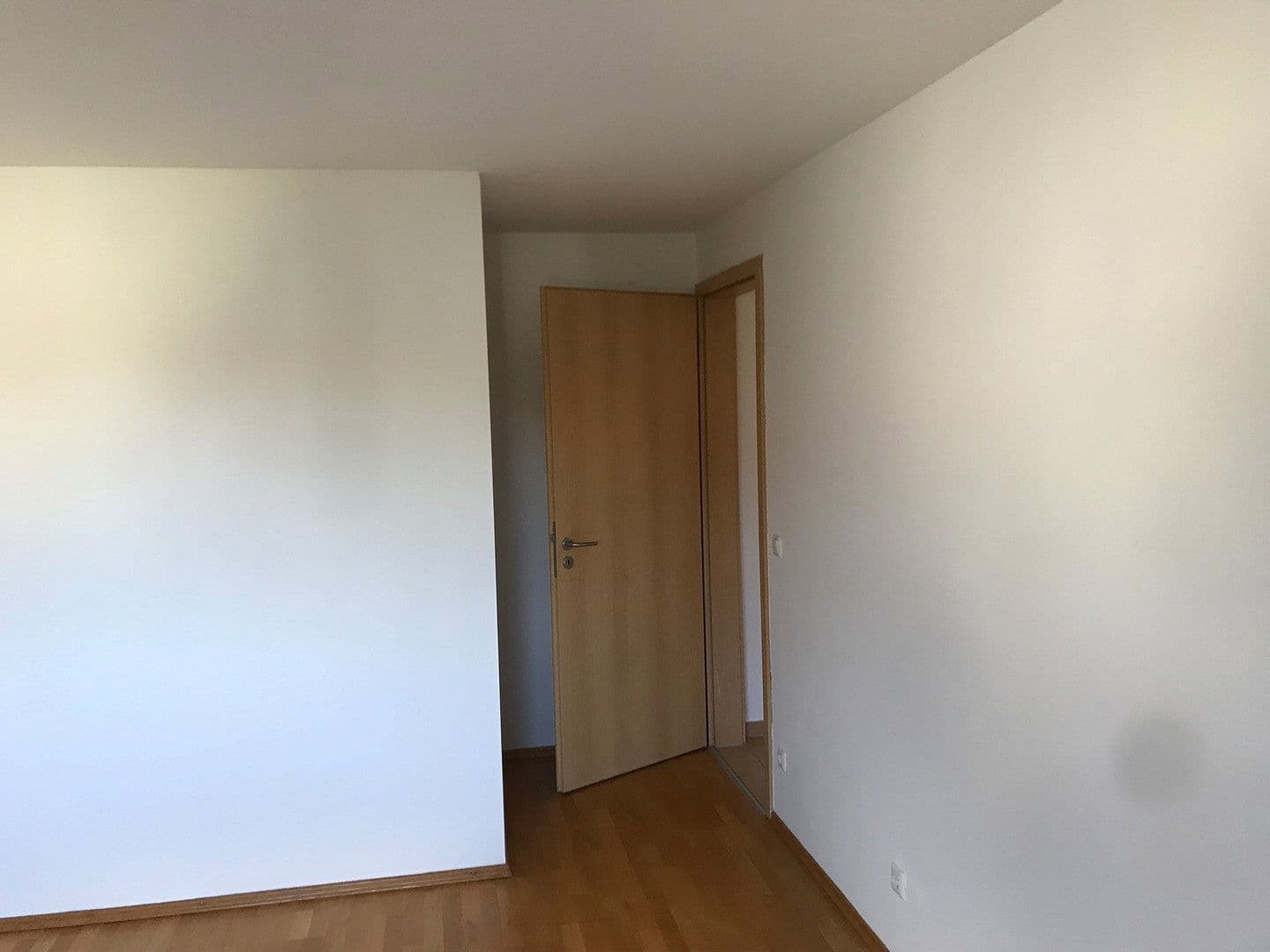 Prenájom bytu 4-izbový 98 m², Dachauer Str. 11b, Oberschleißheim, Bavorsko Prenájom bytu 4-izbový 98 m², Dachauer Str. 11b, Oberschleißheim, Bavorsko