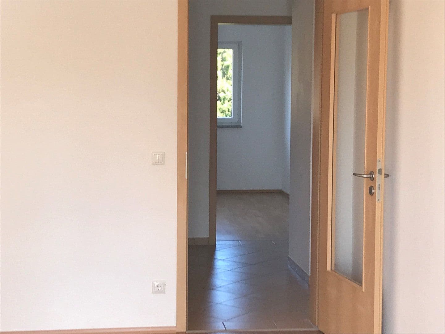 Prenájom bytu 4-izbový 98 m², Dachauer Str. 11b, Oberschleißheim, Bavorsko Prenájom bytu 4-izbový 98 m², Dachauer Str. 11b, Oberschleißheim, Bavorsko