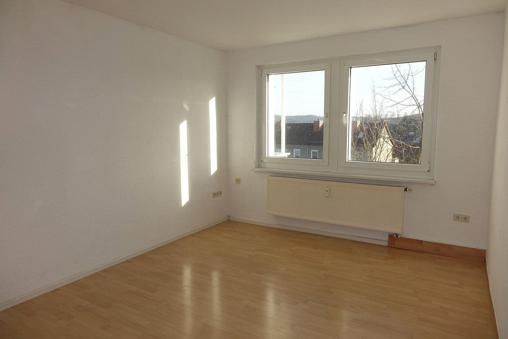 Prenájom bytu 2-izbový 47 m², Aufbaustraße 20, Am Ohmberg, Durínsko Prenájom bytu 2-izbový 47 m², Aufbaustraße 20, Am Ohmberg, Durínsko
