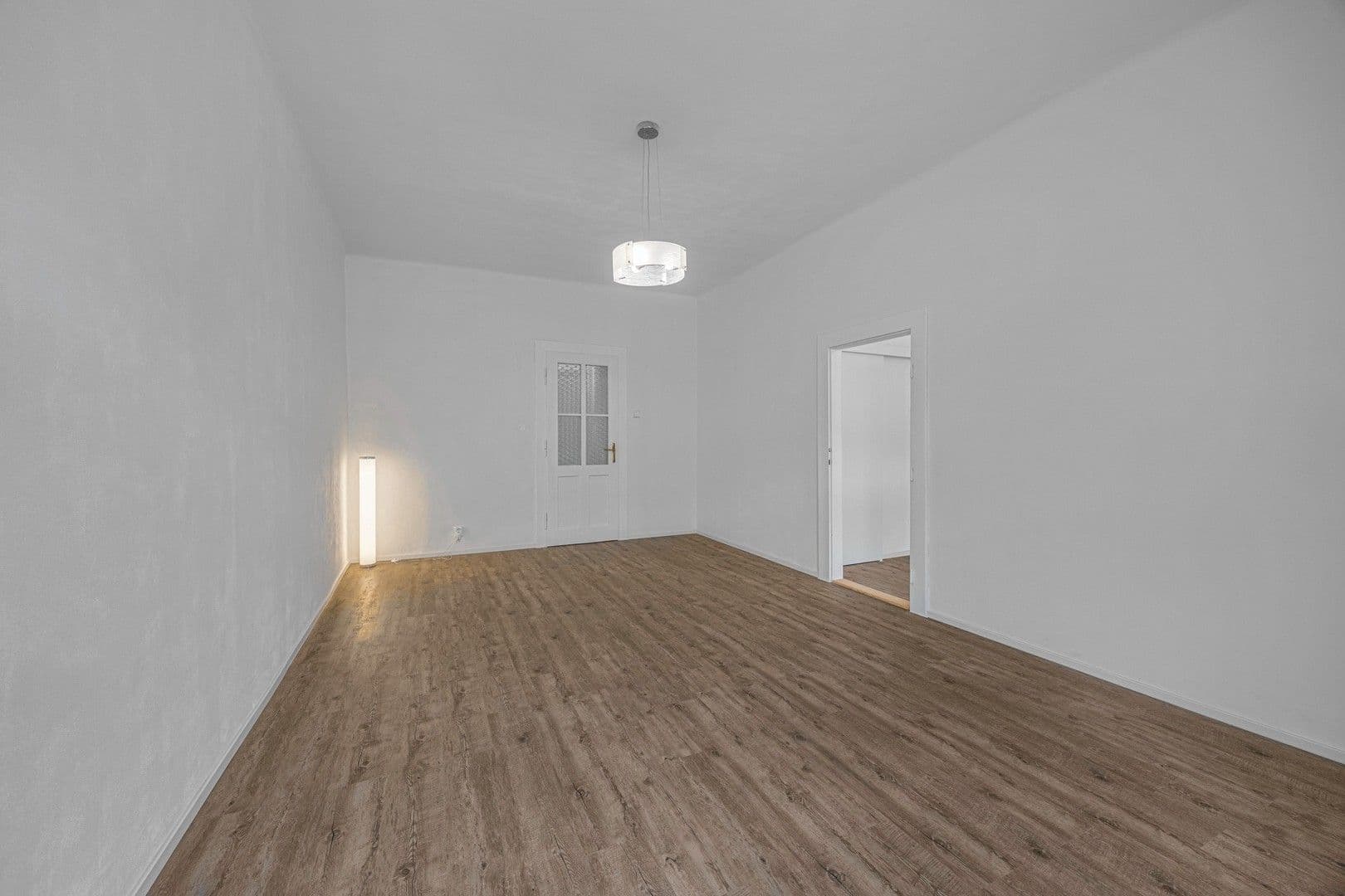 Prenájom bytu 1-izbový 40 m², 5.Května, Praha, Praha Prenájom bytu 1-izbový 40 m², 5.Května, Praha, Praha