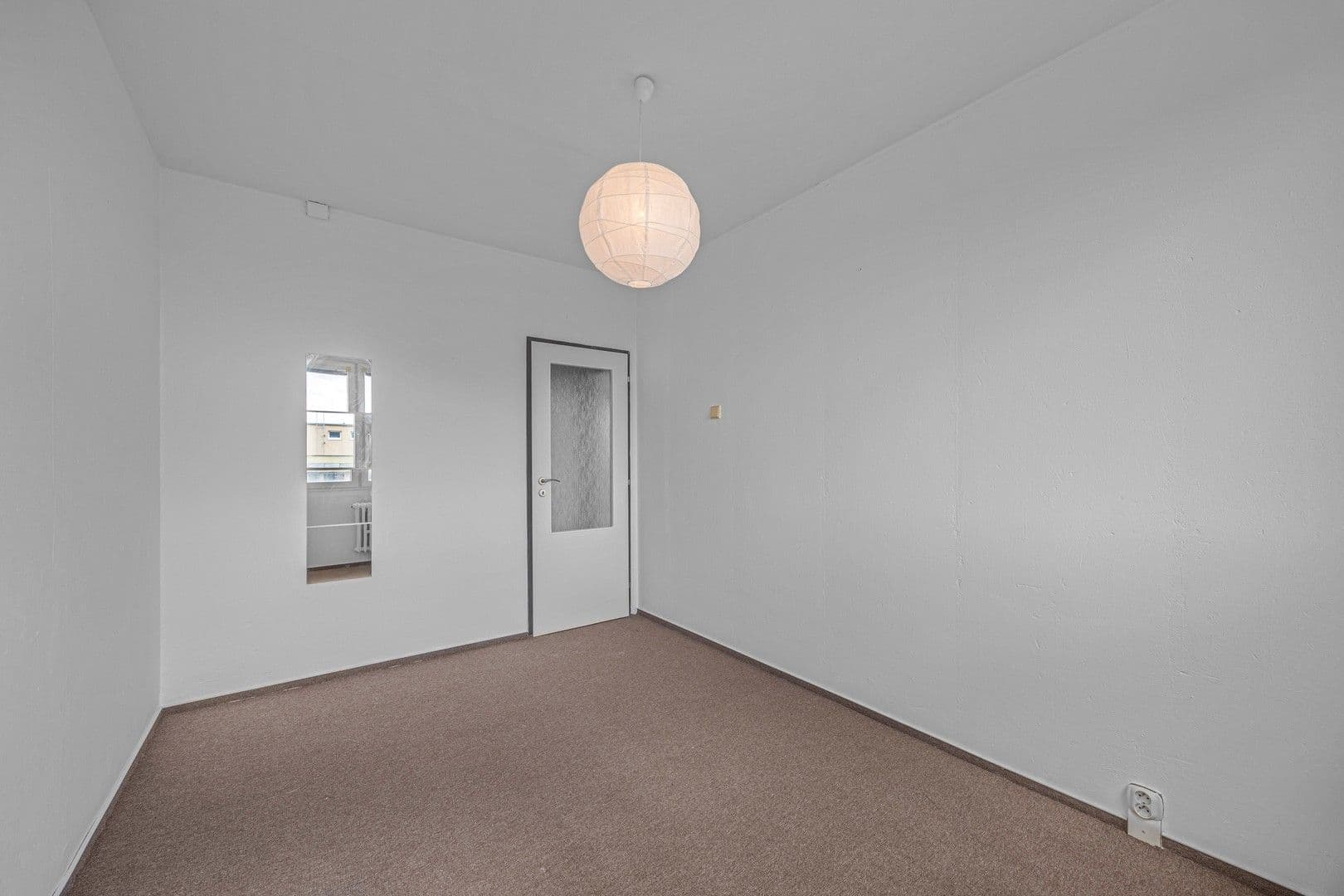 Prenájom bytu 2-izbový 40 m², Písečná, Praha, Praha Prenájom bytu 2-izbový 40 m², Písečná, Praha, Praha