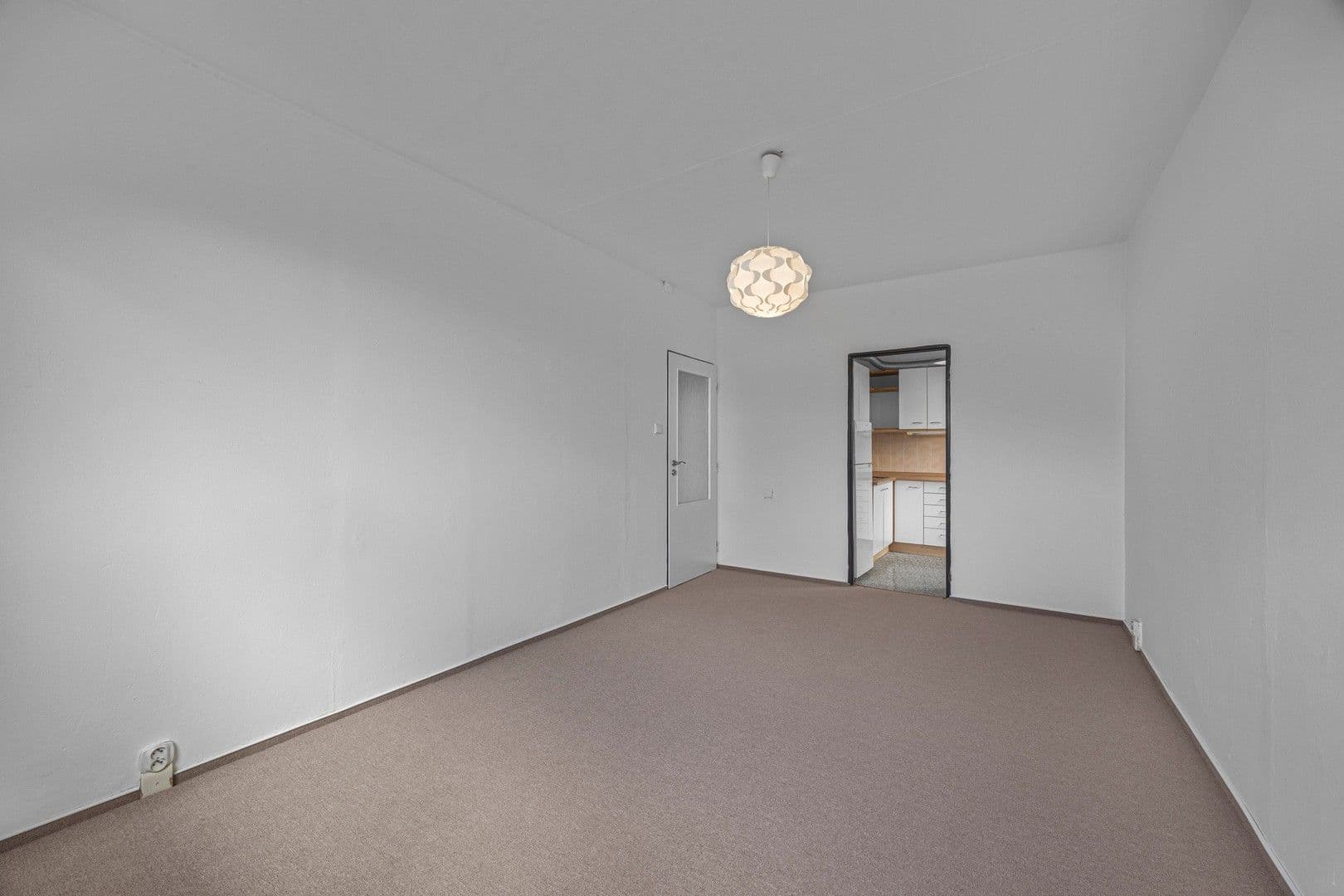 Prenájom bytu 2-izbový 40 m², Písečná, Praha, Praha Prenájom bytu 2-izbový 40 m², Písečná, Praha, Praha