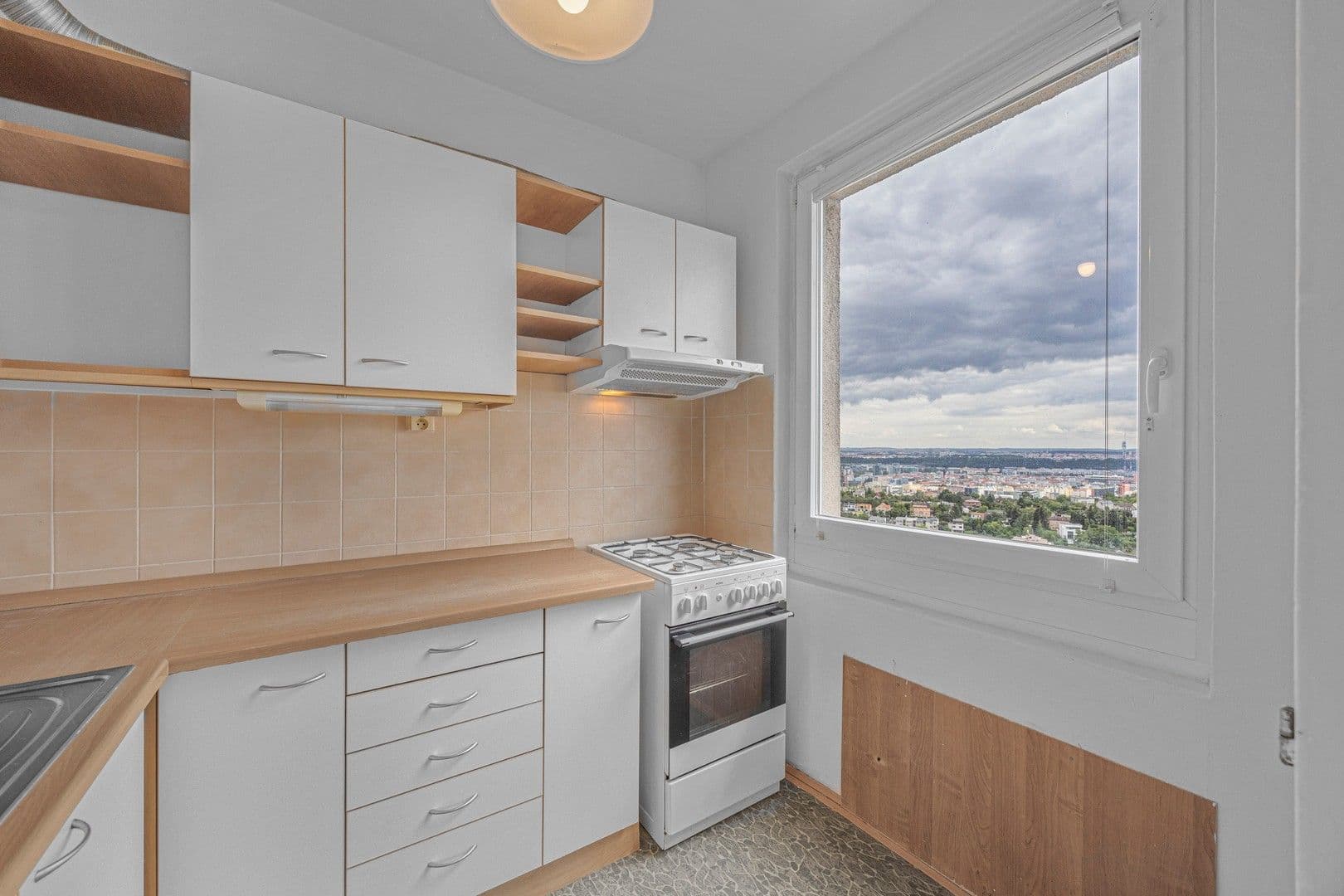 Prenájom bytu 2-izbový 40 m², Písečná, Praha, Praha Prenájom bytu 2-izbový 40 m², Písečná, Praha, Praha