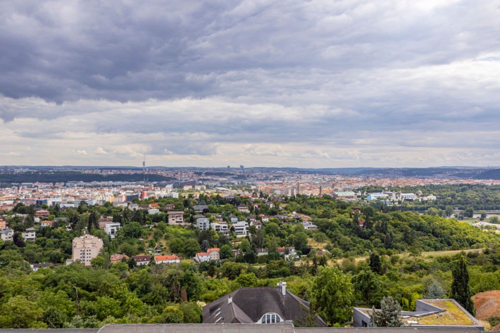 Prenájom bytu 2-izbový 40 m², Písečná, Praha, Praha Prenájom bytu 2-izbový 40 m², Písečná, Praha, Praha