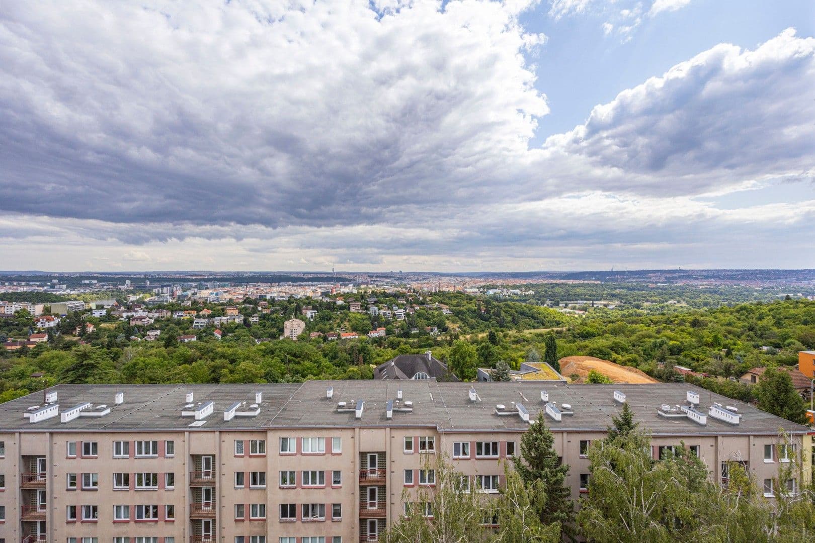 Prenájom bytu 2-izbový 40 m², Písečná, Praha, Praha Prenájom bytu 2-izbový 40 m², Písečná, Praha, Praha