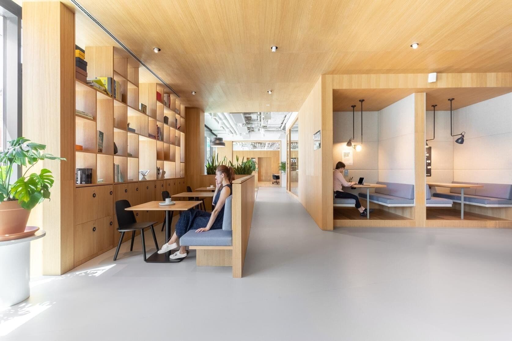 Prenájom kancelárie 15 m², Plzeňská, Praha, Praha Prenájom kancelárie 15 m², Plzeňská, Praha, Praha