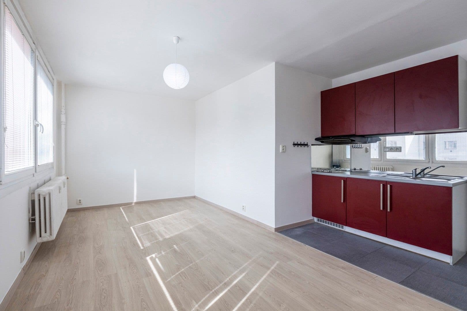 Prenájom bytu 1-izbový 29 m², Dělnická, Praha, Praha Prenájom bytu 1-izbový 29 m², Dělnická, Praha, Praha