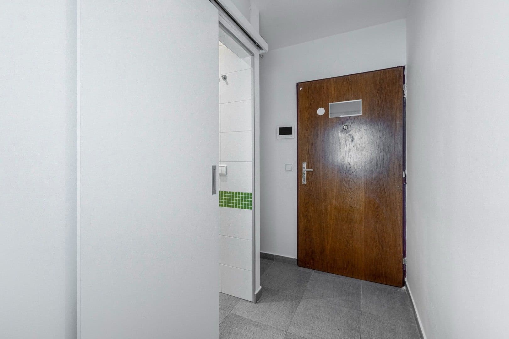 Prenájom bytu 1-izbový 29 m², Dělnická, Praha, Praha Prenájom bytu 1-izbový 29 m², Dělnická, Praha, Praha