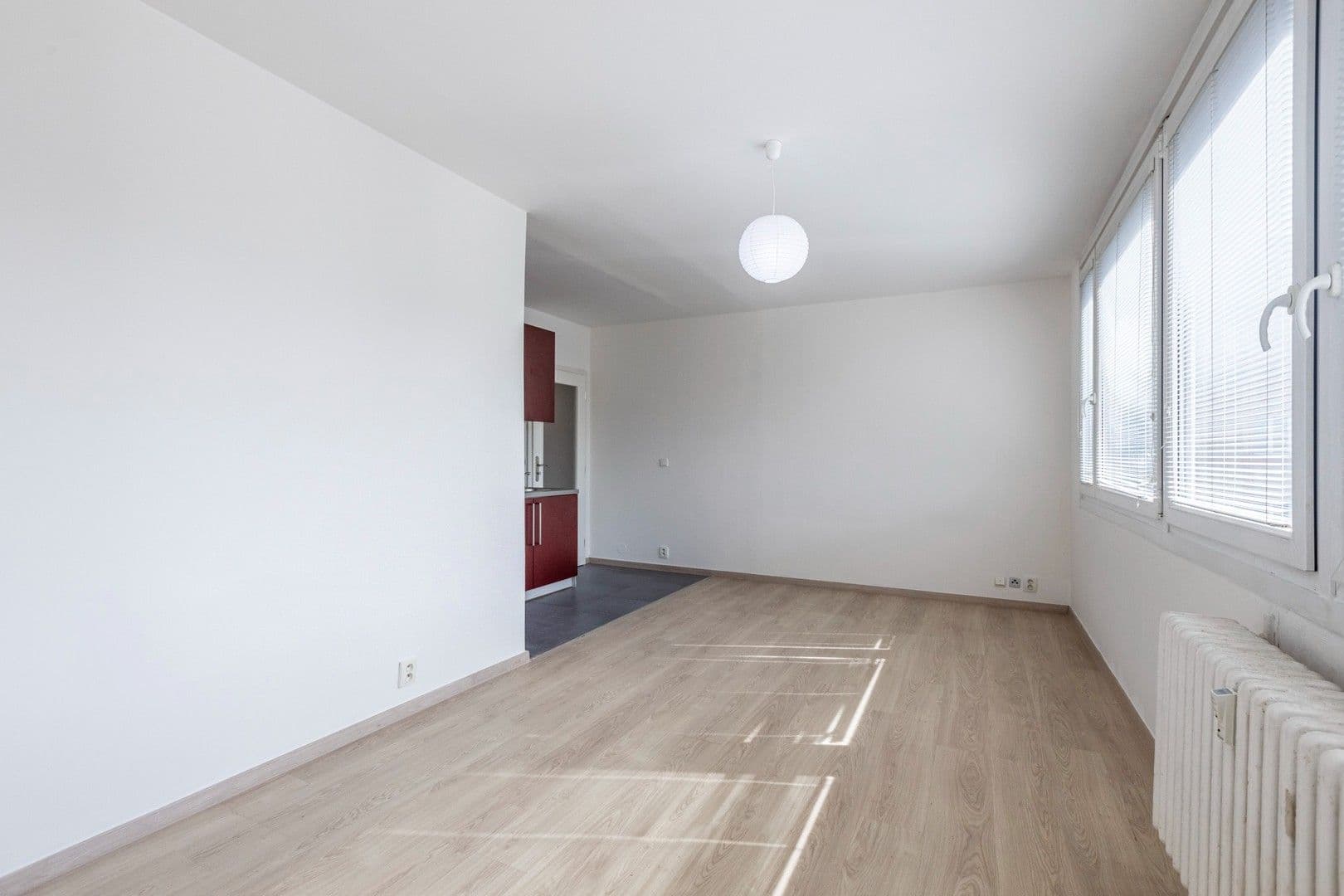 Prenájom bytu 1-izbový 29 m², Dělnická, Praha, Praha Prenájom bytu 1-izbový 29 m², Dělnická, Praha, Praha