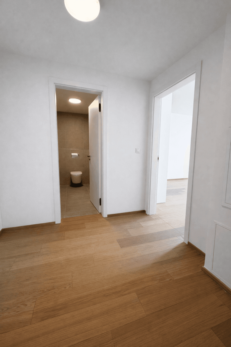 Prenájom bytu 1-izbový 40 m², V Třešňovce, Praha, Praha Prenájom bytu 1-izbový 40 m², V Třešňovce, Praha, Praha