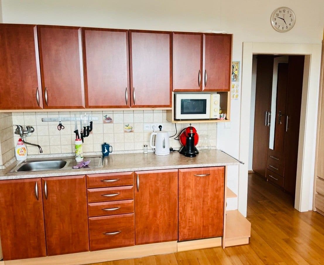 Prenájom bytu 1-izbový 35 m², Tachovská, Plzeň, Plzeňský kraj Prenájom bytu 1-izbový 35 m², Tachovská, Plzeň, Plzeňský kraj