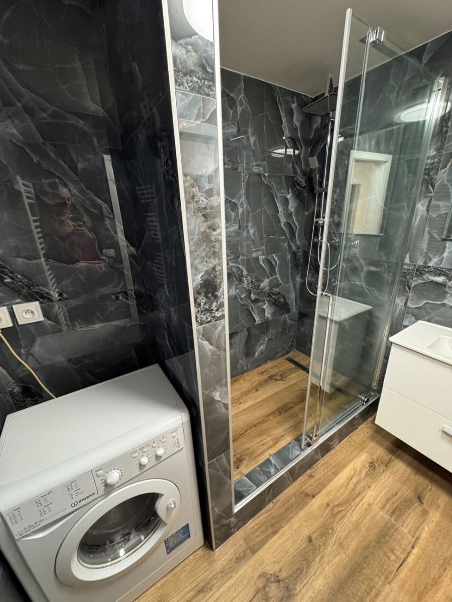 Prenájom bytu 3-izbový 73 m², Pod Strání, Praha, Praha Prenájom bytu 3-izbový 73 m², Pod Strání, Praha, Praha
