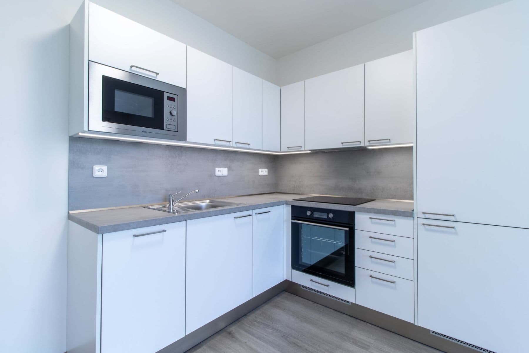 Prenájom bytu 2-izbový 45 m², Pod Harfou, Praha, Praha Prenájom bytu 2-izbový 45 m², Pod Harfou, Praha, Praha