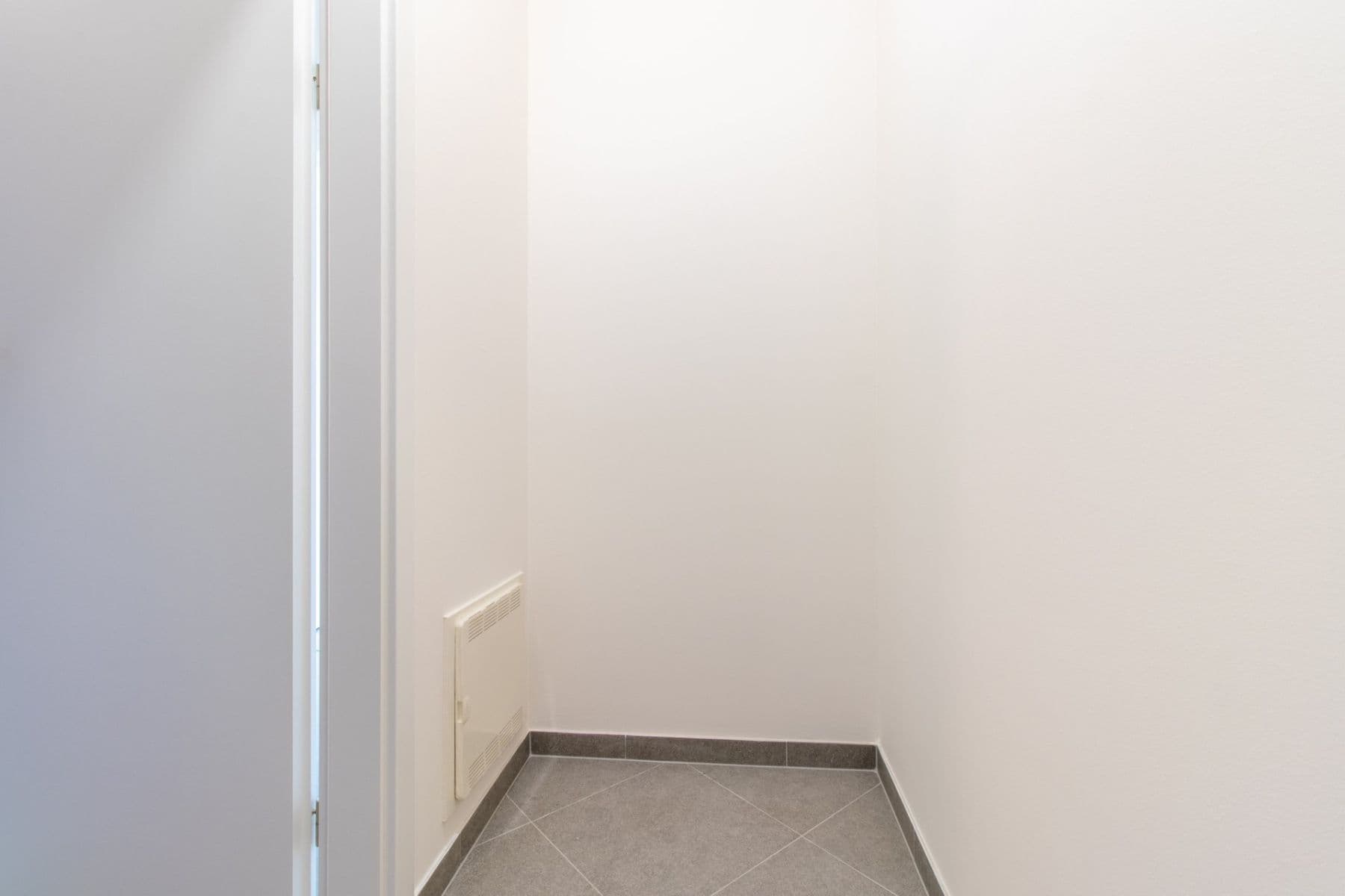 Prenájom bytu 2-izbový 45 m², Pod Harfou, Praha, Praha Prenájom bytu 2-izbový 45 m², Pod Harfou, Praha, Praha