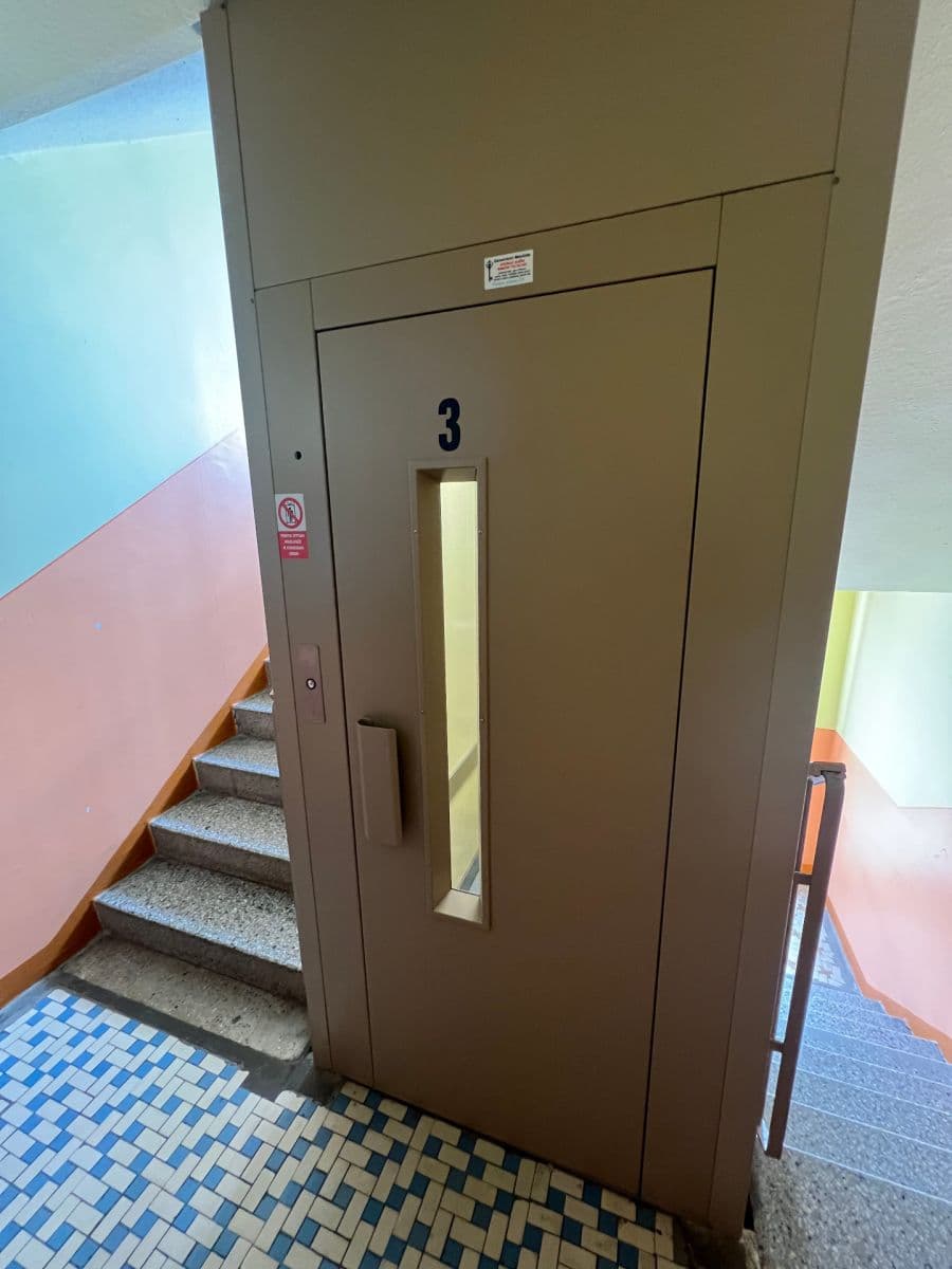 Predaj bytu 3-izbový 83 m², Kollárova, Krupka, Ústecký kraj Predaj bytu 3-izbový 83 m², Kollárova, Krupka, Ústecký kraj